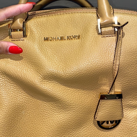 Michael Kors Handbag - Picture 3 of 6